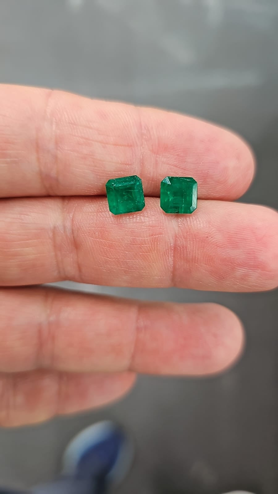 3 Option Emerald Gemstones