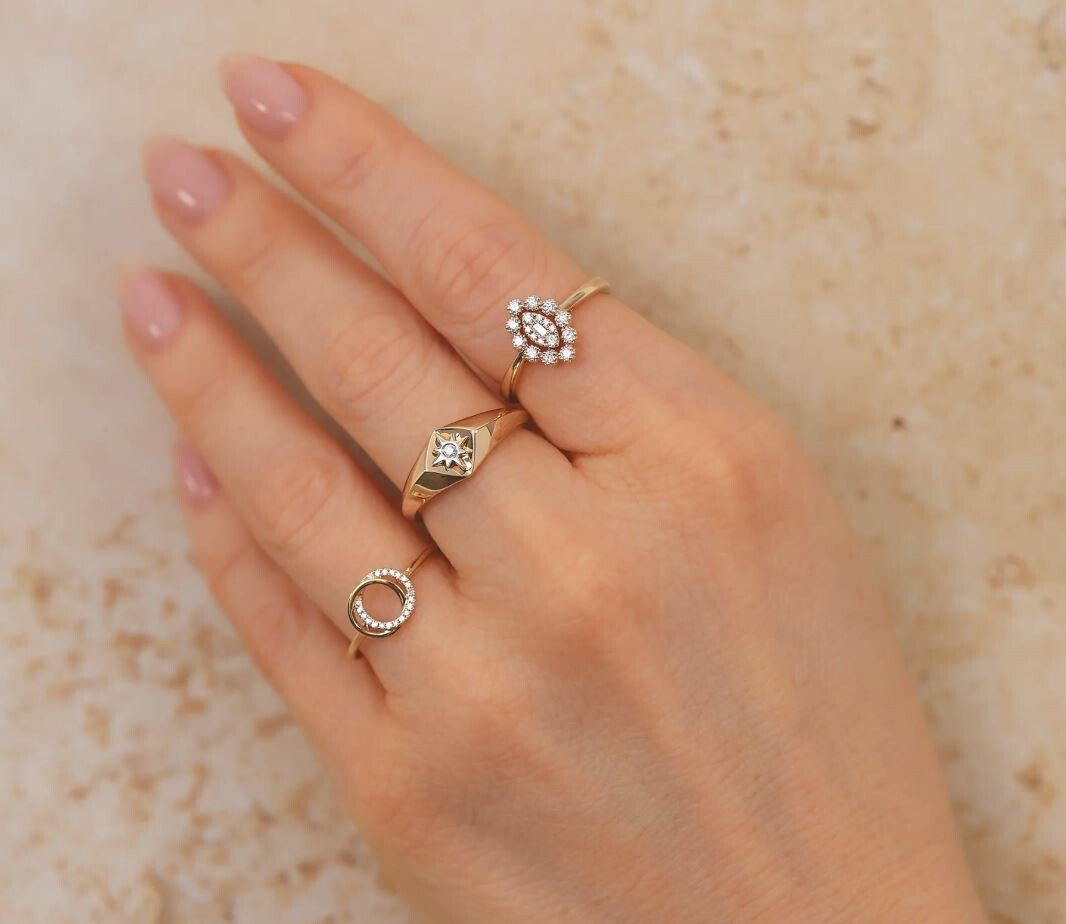 Star Diamond Ring 14K Yellow Gold Nortthstar Cocktail Statement 0.02CT1