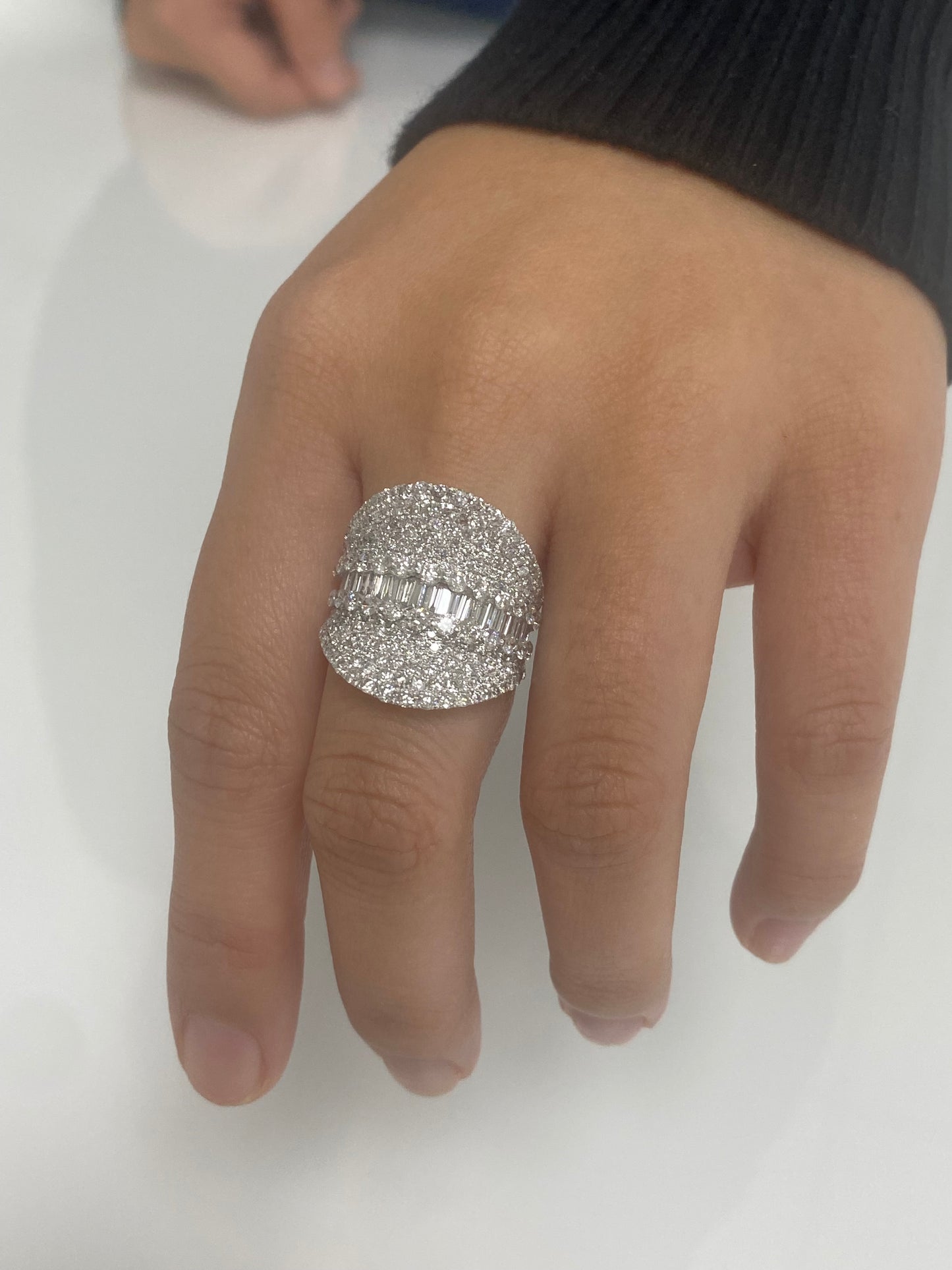 18K White Gold Diamond Wide Cocktail Ring Concave Baguette Round Natural 3.54 CT