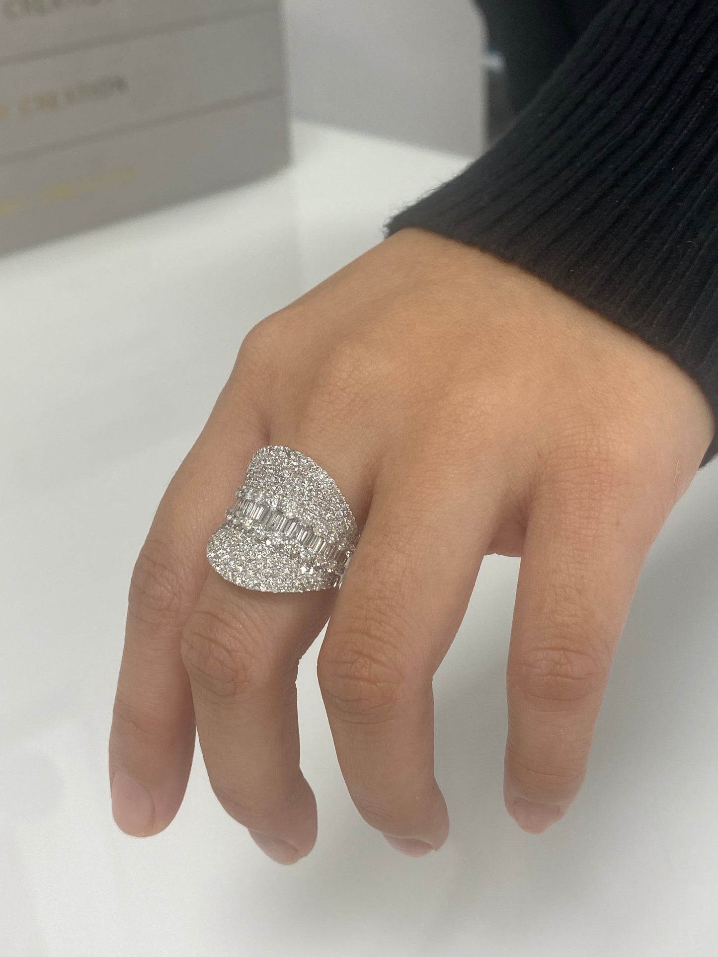 18K White Gold Diamond Wide Cocktail Ring Concave Baguette Round Natural 3.54 CT