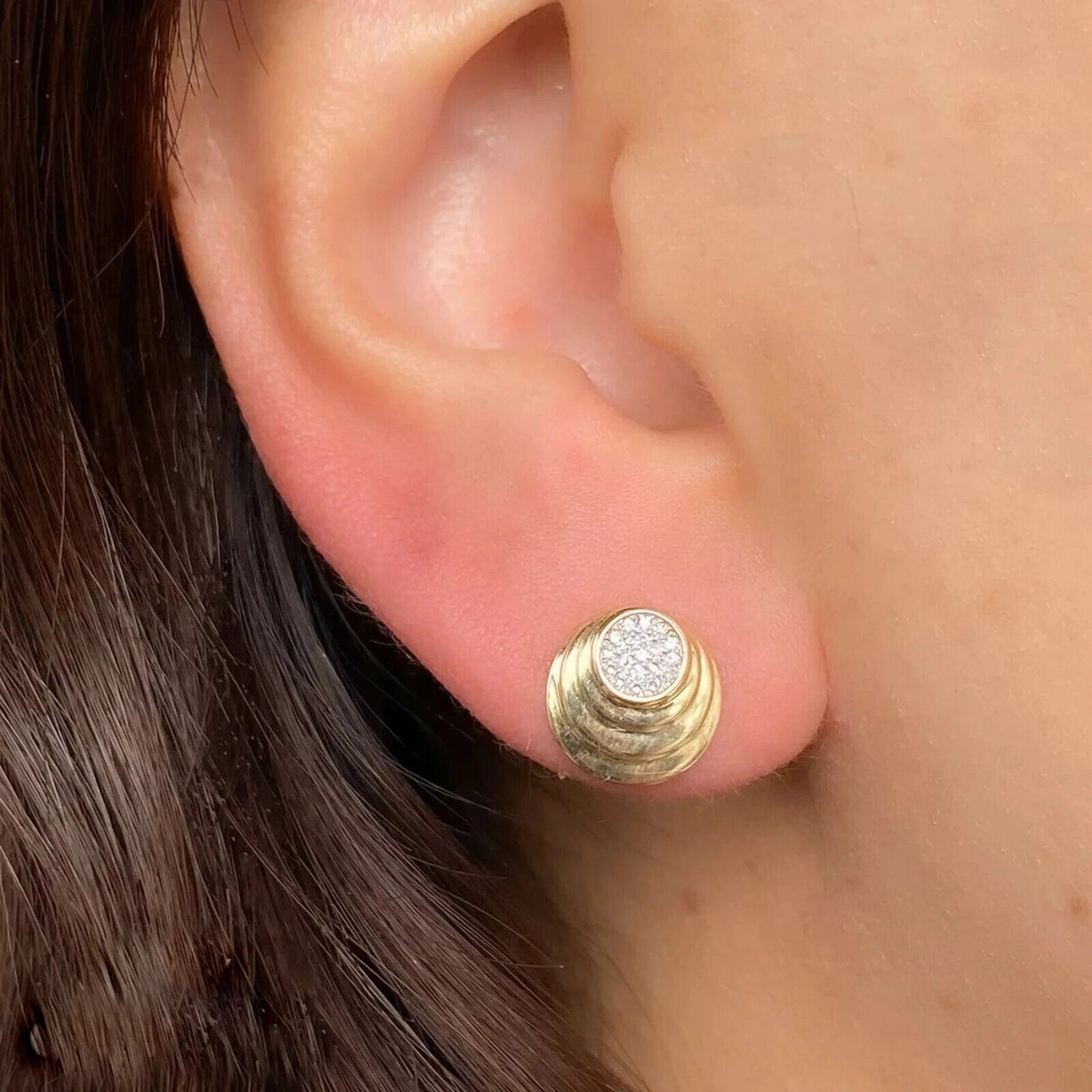 14K Gold Diamond Circle Stud Earrings