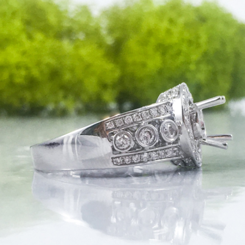 18K Gold 1.05 CT Semi-Mount Diamond Ring
