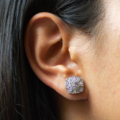 18K Gold 2.01 CT Diamond Baguette Square Earrings