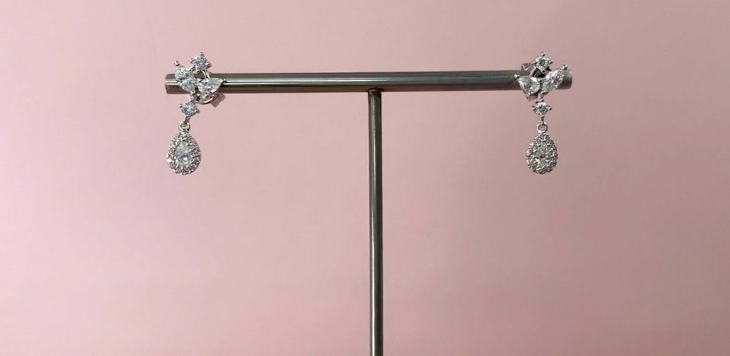 14K Gold 0.40 CT Tear Drop Pear Marquise Cut Diamond Earrings Dangle Natural