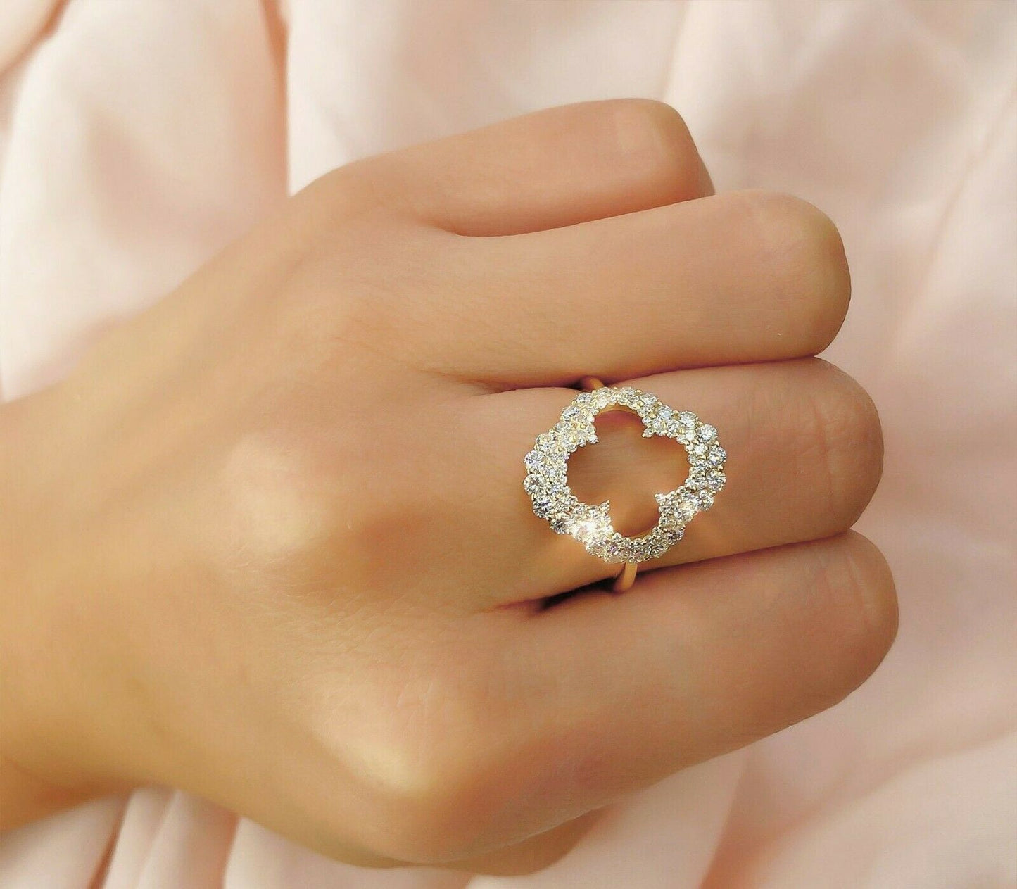 14K Gold 1.06 CT Diamond Clover Ring Cocktail Right Hand Open Fashion Round