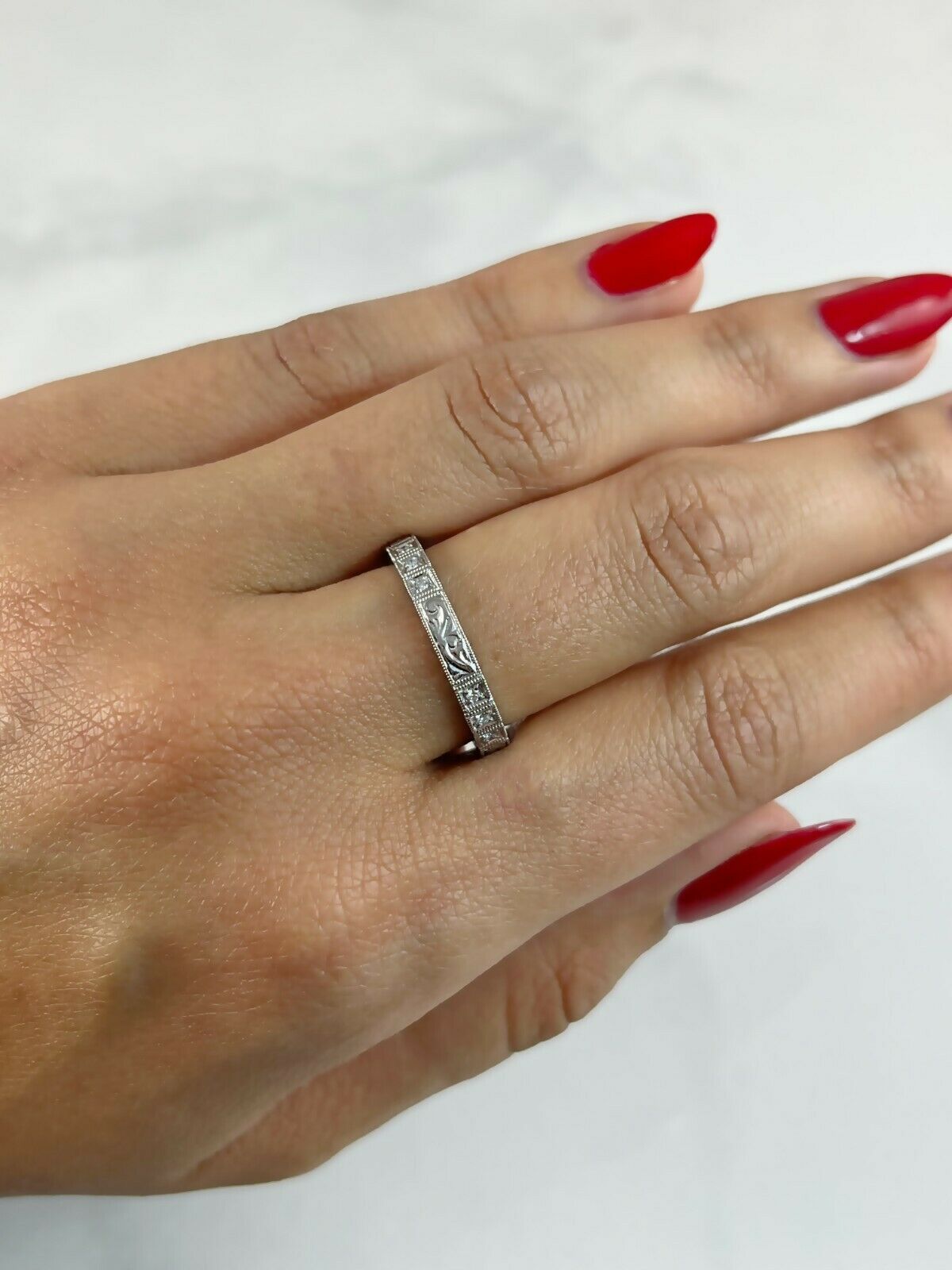 14K White Gold 0.10 CT Diamond Band Ring Engraved Paisley Carved Wedding Anniversary