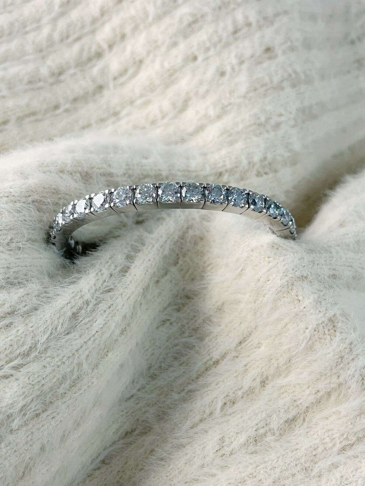 18K White Gold 16.52 CT Diamond Cuff Bangle Bracelet Flexible Valentines Day