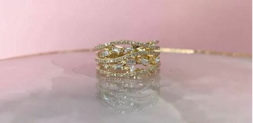 14K Gold 0.26 CT Diamond Women's 6 MM Wedding Ring Band Triangle Prong Set 3 Row