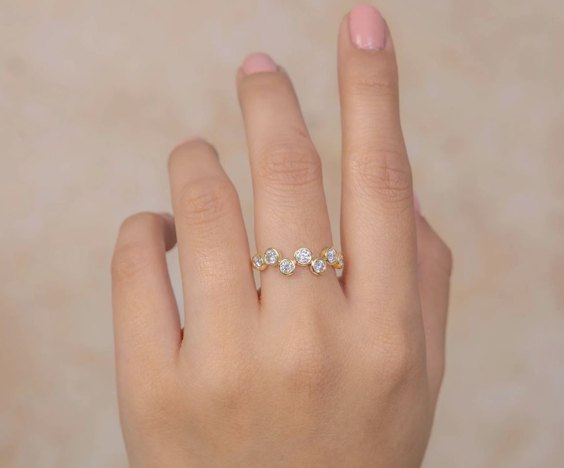 Diamond Bezel Set Scattered Ring Zig Zag Floating Band 0.76CT Natural Round Cut1