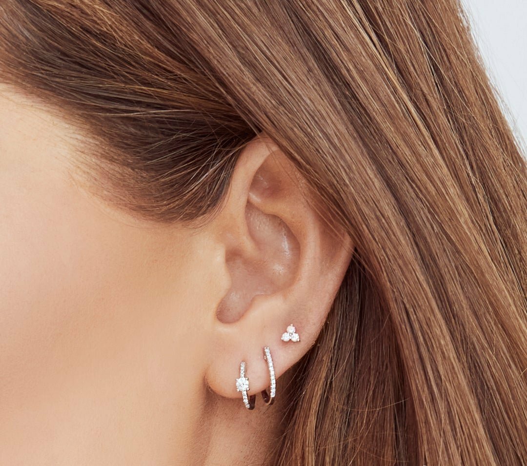 14K Yellow Gold Diamond Huggie Earrings Huggy Hoops 0.08CT Round Cut Natural4