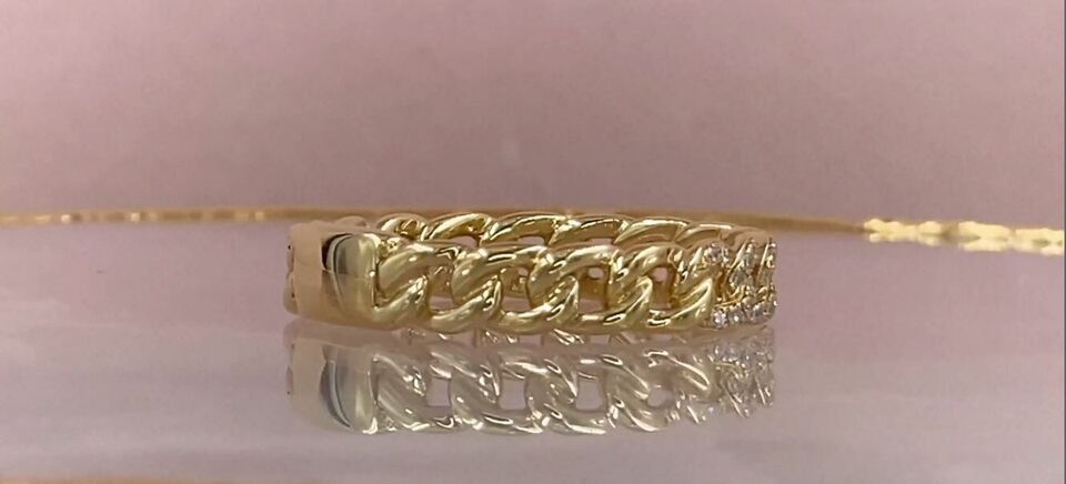 14K Gold Diamond Link Ring