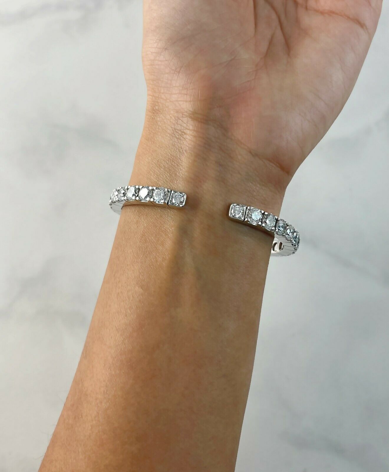 18K White Gold 16.52 CT Diamond Cuff Bangle Bracelet Flexible Valentines Day