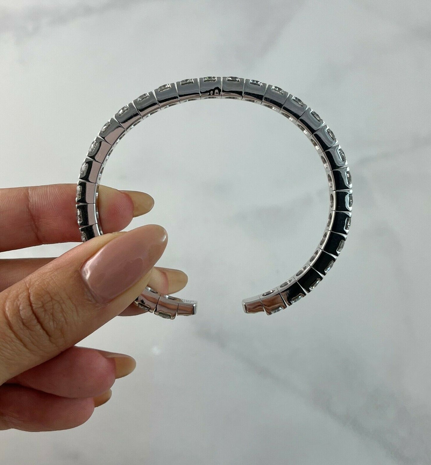 18K White Gold 16.52 CT Diamond Cuff Bangle Bracelet Flexible Valentines Day