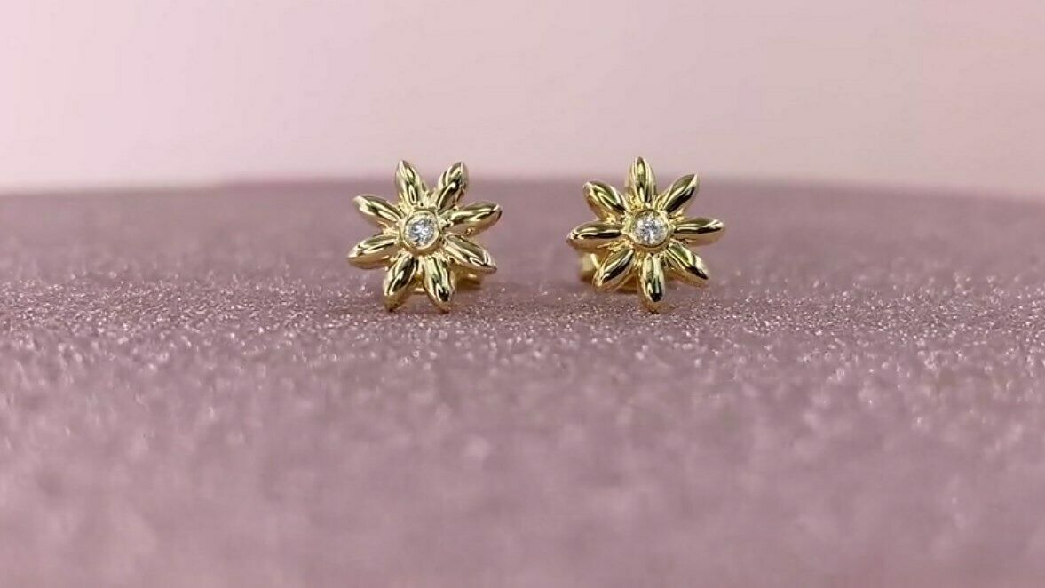 14k Gold 0.03 CT Diamond Daisy Flower Earrings Natural Bezel Studs