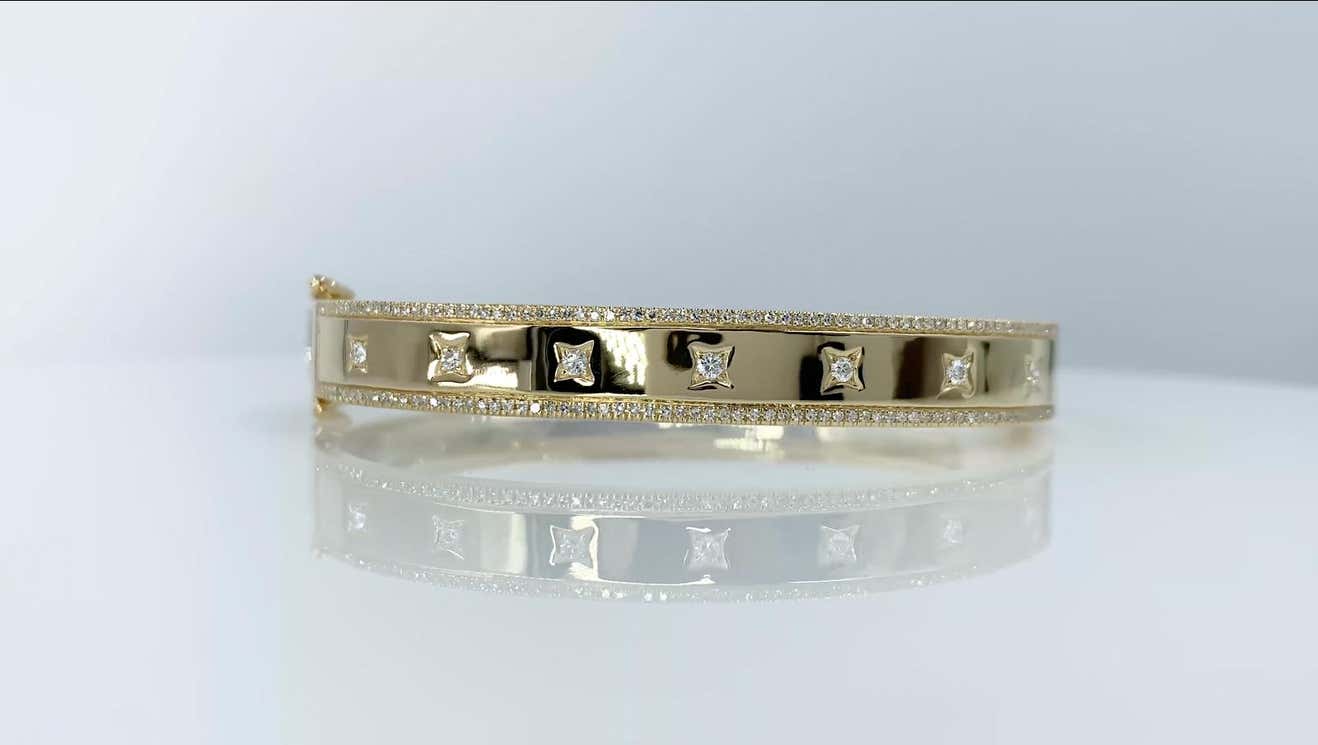Princess Bezel 0.55 TCW Round Cut Diamond Yellow Gold Bangle Bracelet